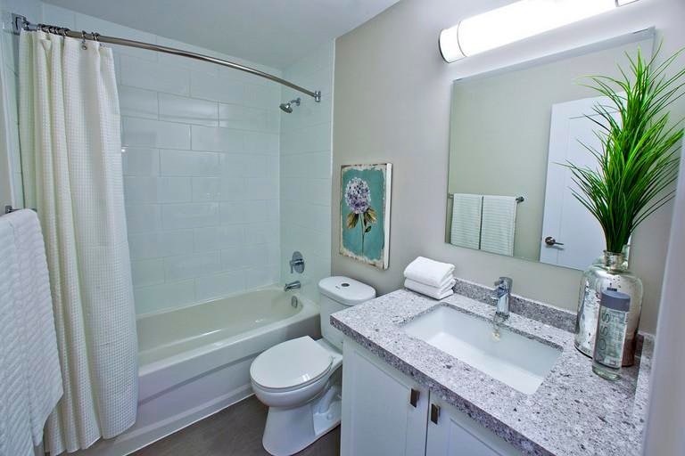 2300 Marine Drive, Oakville, ON, L6L 1C3 - 12