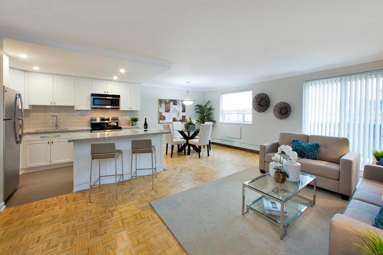 2300 Marine Drive, Oakville, ON, L6L 1C3 - 6