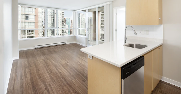 2201-930-930 Seymour Street, Vancouver, BC, V6B 1B4 - 4