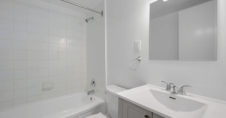 149 Borden Avenue N, Kitchener, ON, N2H 3J5 - 3