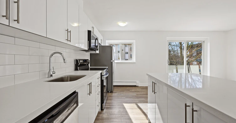 8 Brant Avenue, Guelph, ON, N1E 1E7 - 3