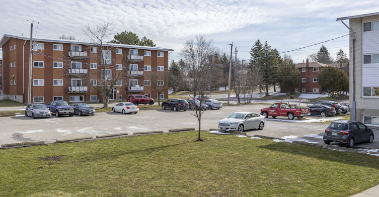 8 Brant Avenue, Guelph, ON, N1E 1E7 - 9