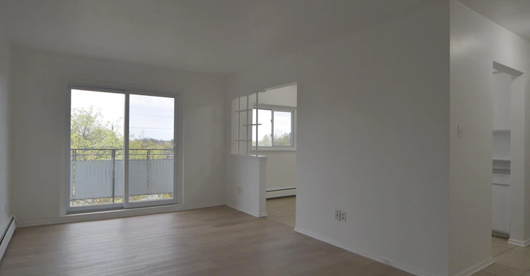8 Brant Avenue, Guelph, ON, N1E 1E7 - 5