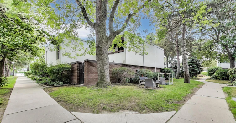 03-400 Woodsworth Road, Toronto, ON, M2L 2T9 - 26