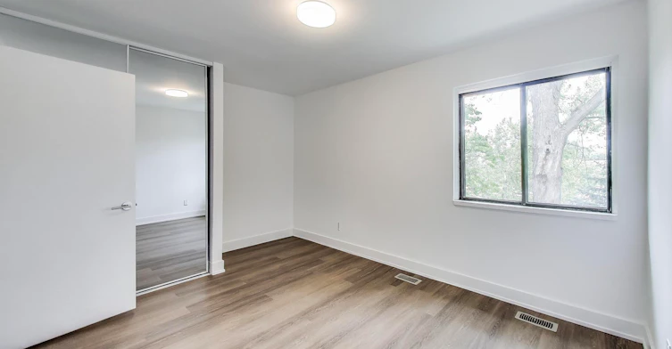 25-400 Woodsworth Road, Toronto, ON, M2L 2T9 - 14