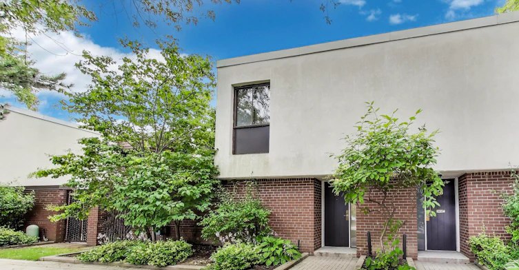25-400 Woodsworth Road, Toronto, ON, M2L 2T9 - 25