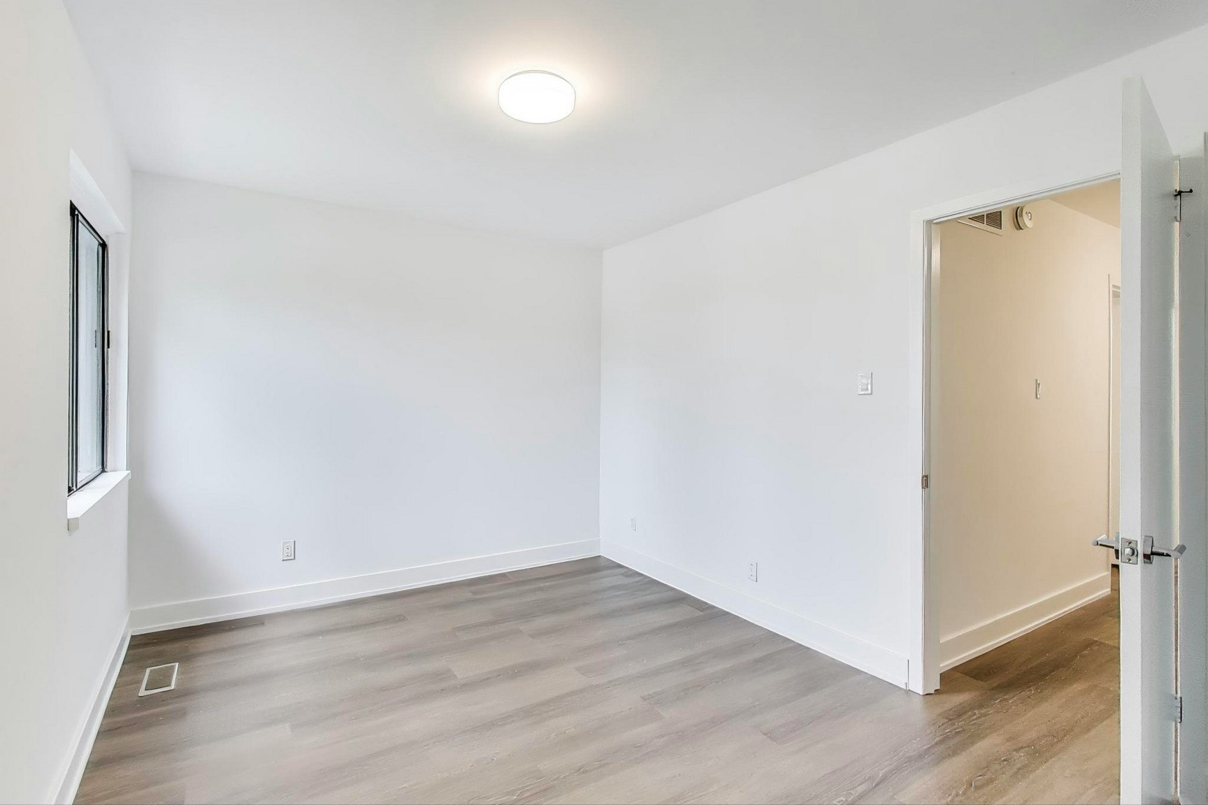 25-400 Woodsworth Road, Toronto, ON, M2L 2T9 - 15