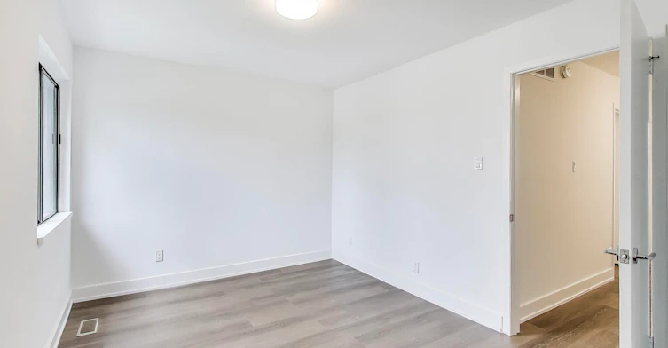 25-400 Woodsworth Road, Toronto, ON, M2L 2T9 - 15