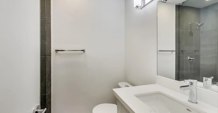 57-400 Woodsworth Road, Toronto, ON, M2L 2T9 - 12