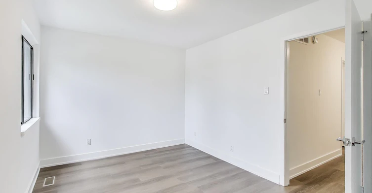 57-400 Woodsworth Road, Toronto, ON, M2L 2T9 - 15