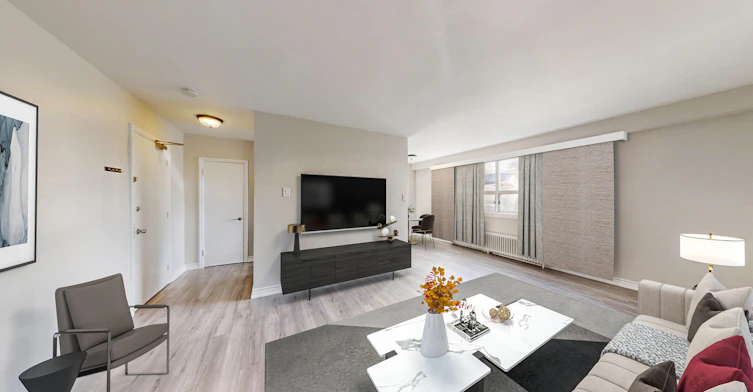 73 Lovilla Boulevard, Toronto, ON, M9M 1C6 - 4