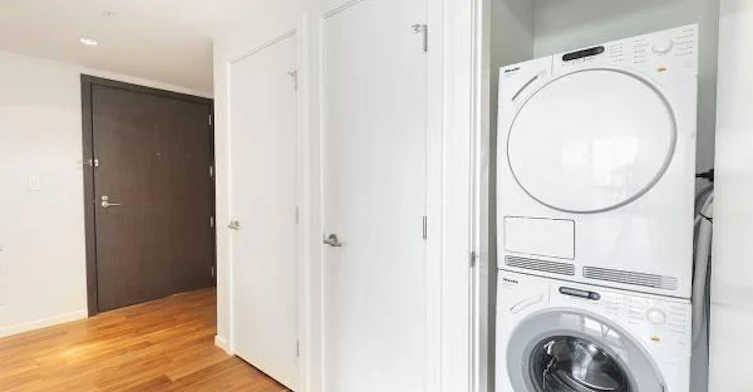 01-8588 Cornish Street, Vancouver, BC, V6P 0C1 - 8