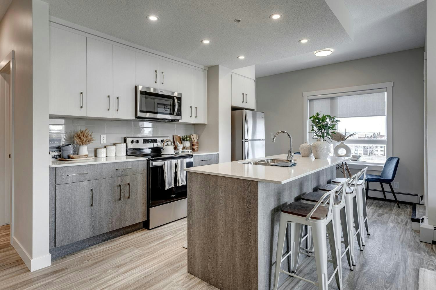 511-11009 109a Avenue, Edmonton, AB, T5H 1G6 - 12