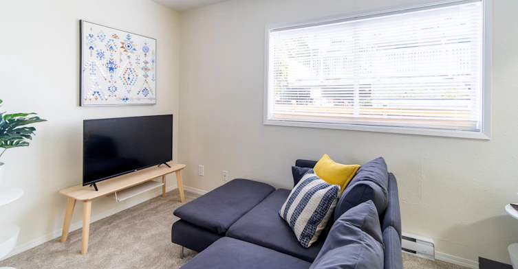 208-125 Croft Street, Victoria, BC, V8V 2E7 - 2