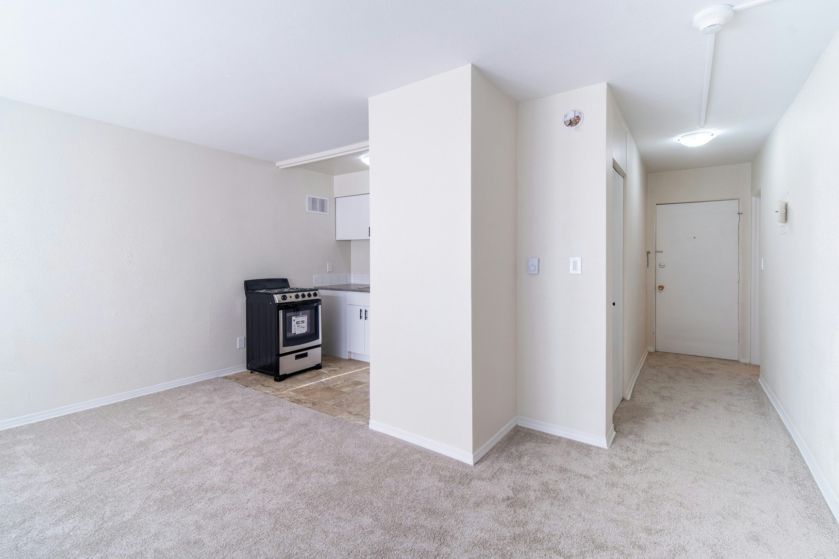 208-125 Croft Street, Victoria, BC, V8V 2E7 - 3