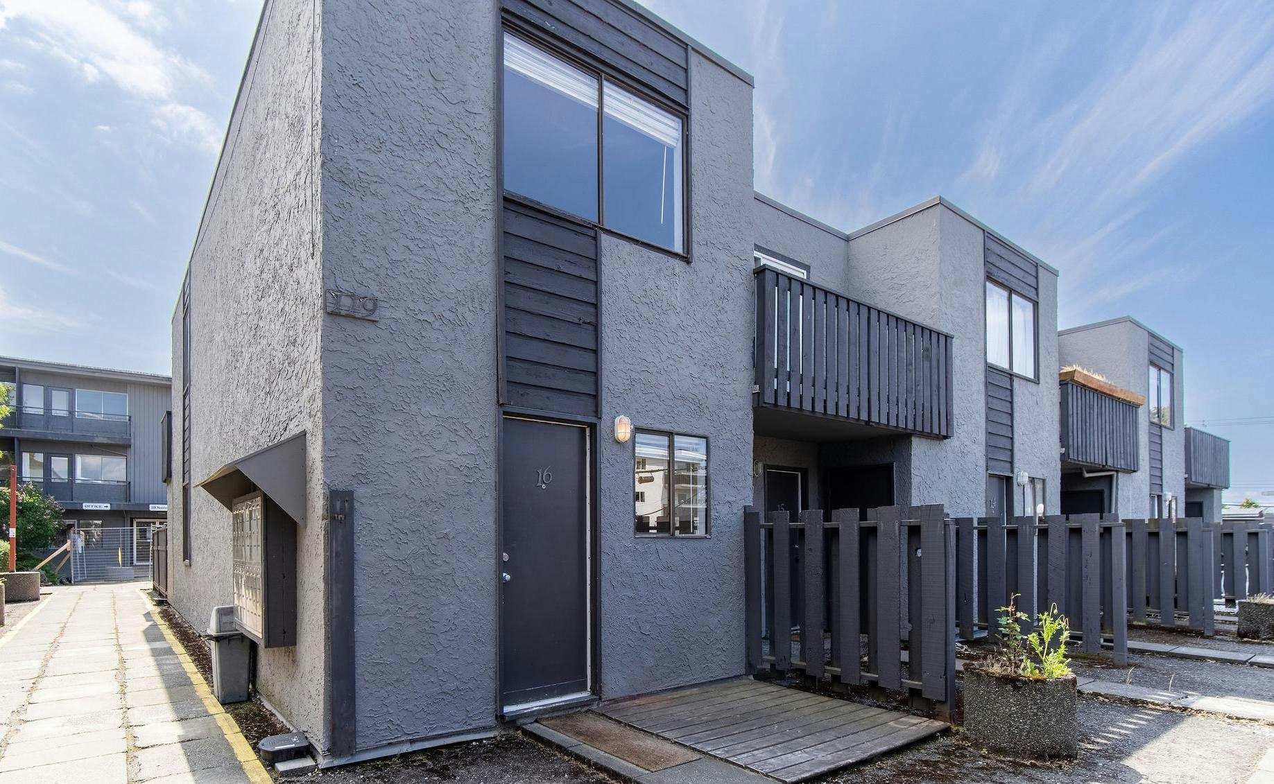 208-125 Croft Street, Victoria, BC, V8V 2E7 - 13