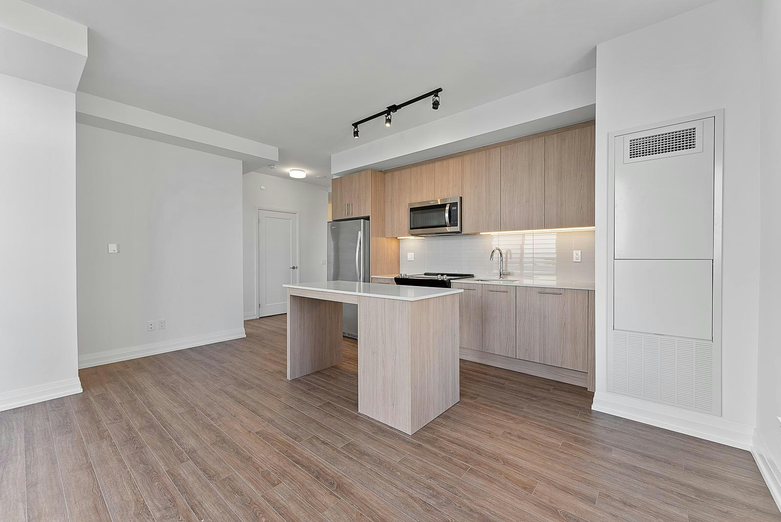 1807-286 Main Street, Toronto, ON, M4C 4X4 - 7
