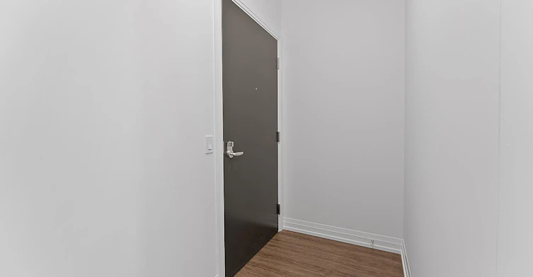 1807-286 Main Street, Toronto, ON, M4C 4X4 - 6