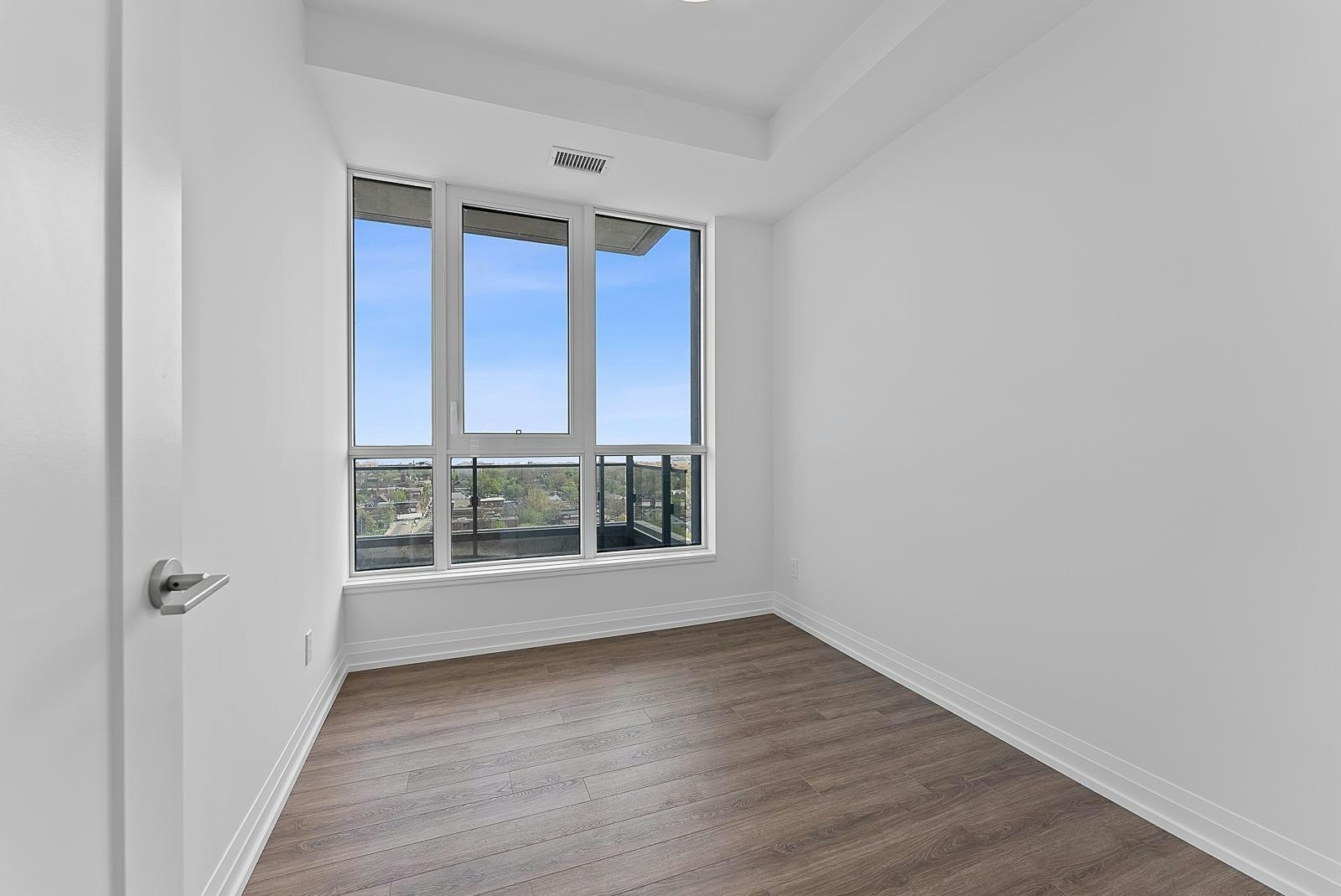 1807-286 Main Street, Toronto, ON, M4C 4X4 - 19