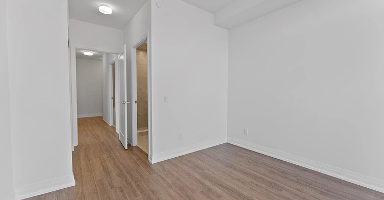 1807-286 Main Street, Toronto, ON, M4C 4X4 - 13