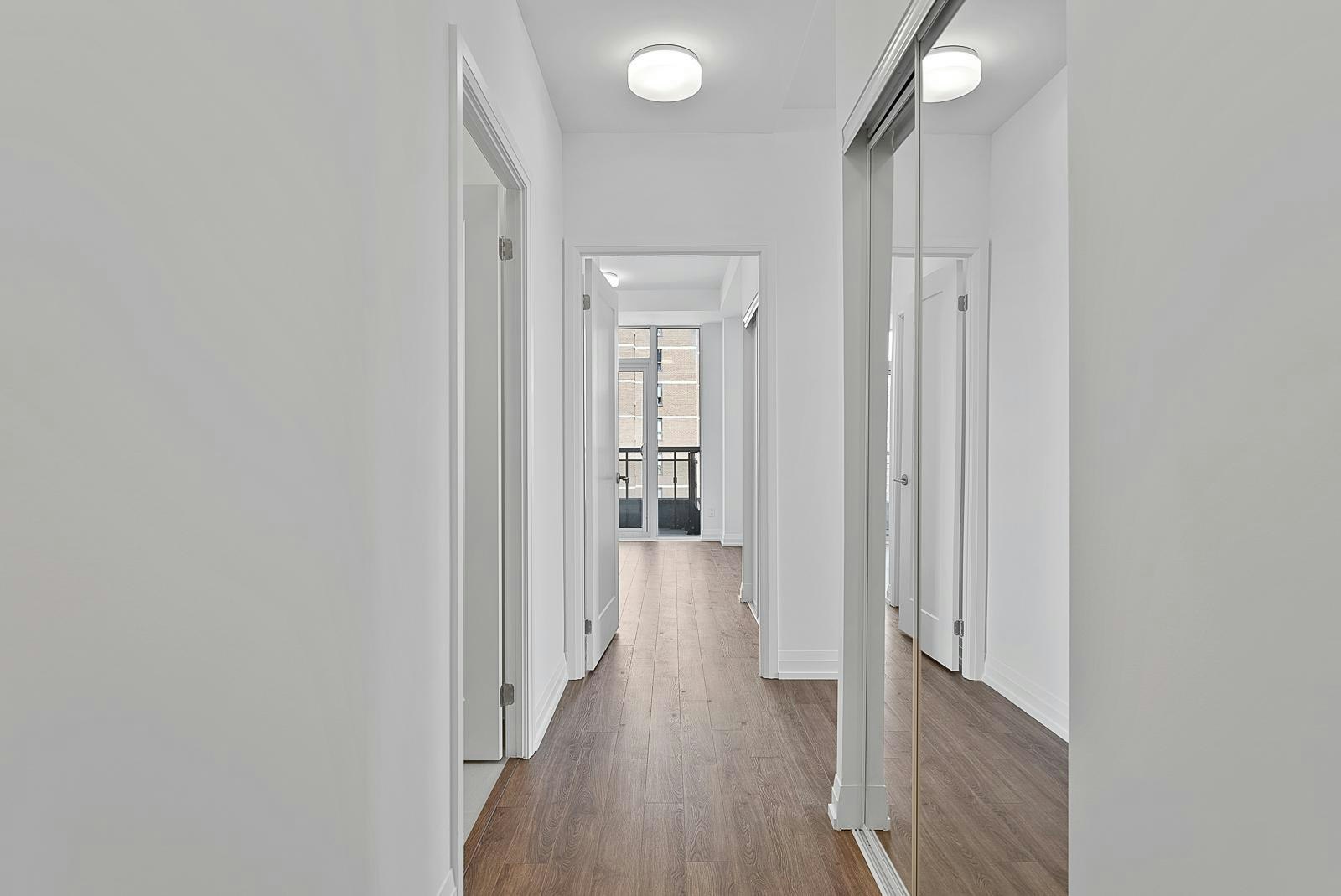 1807-286 Main Street, Toronto, ON, M4C 4X4 - 5