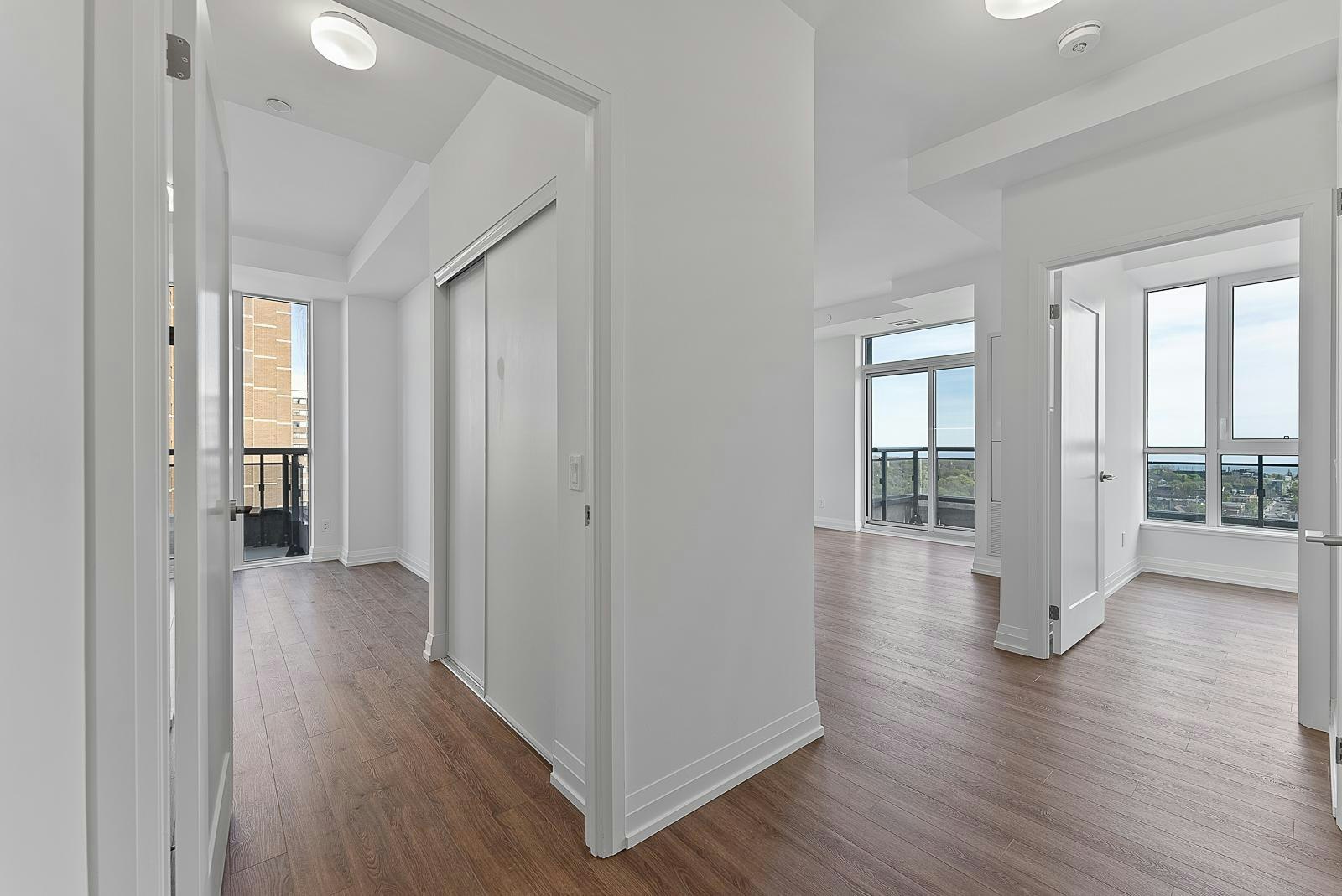 1807-286 Main Street, Toronto, ON, M4C 4X4 - 4