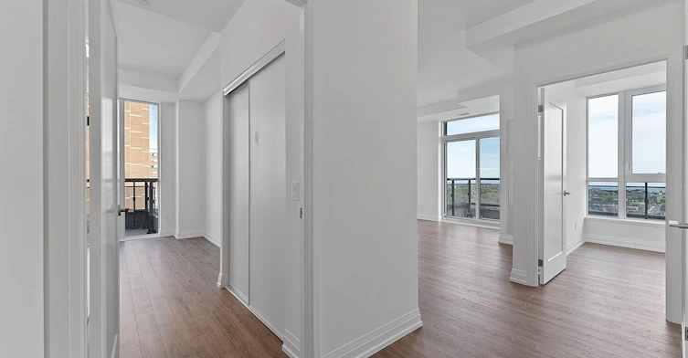 1807-286 Main Street, Toronto, ON, M4C 4X4 - 4
