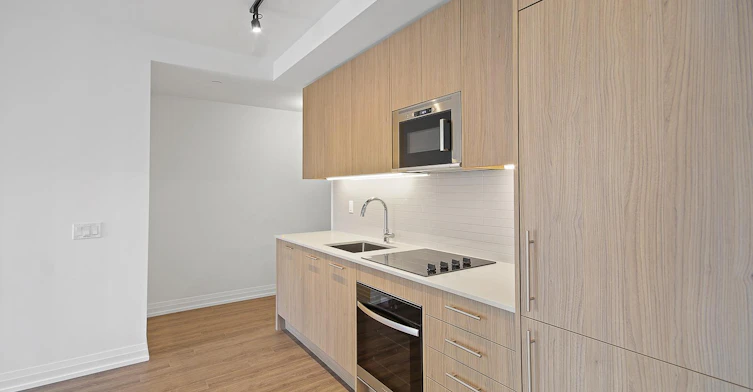 506-T-286 Main Street, Toronto, ON, M4C 4X4 - 2