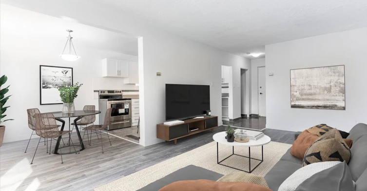 75 Bridesburg Drive, Toronto, ON, M9R 3S4 - 4