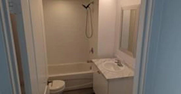 2P-130 St. Joseph's Drive, Hamilton, ON, L8N 2E8 - 9