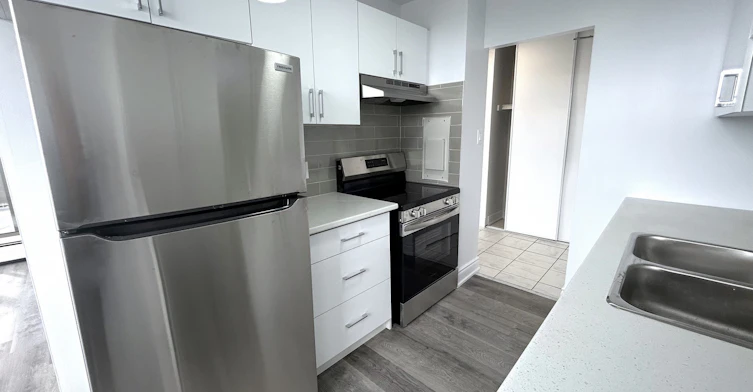 105-130 St. Joseph's Drive, Hamilton, ON, L8N 2E8 - 3
