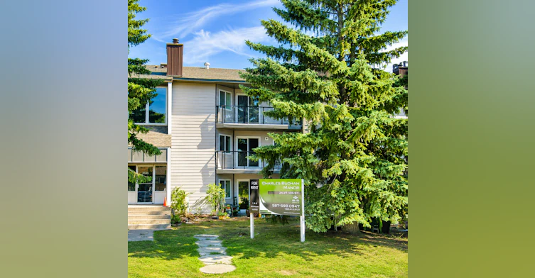 2523 105 Street, Edmonton, AB, T6J 4T5 - 10