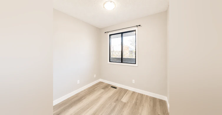 2523 105 Street, Edmonton, AB, T6J 4T5 - 7