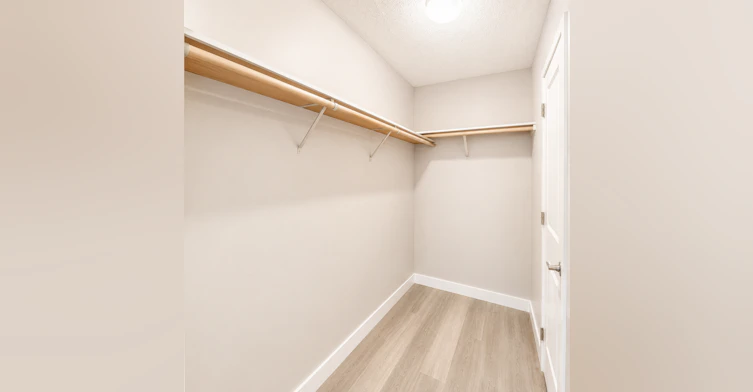2523 105 Street, Edmonton, AB, T6J 4T5 - 8