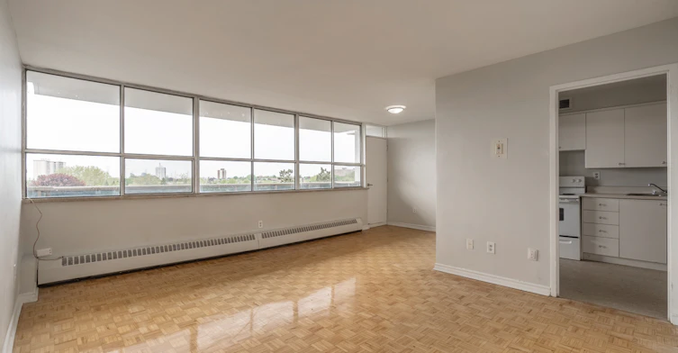 0303-310 Niska Road, Toronto, ON, M3N 2S3 - 4
