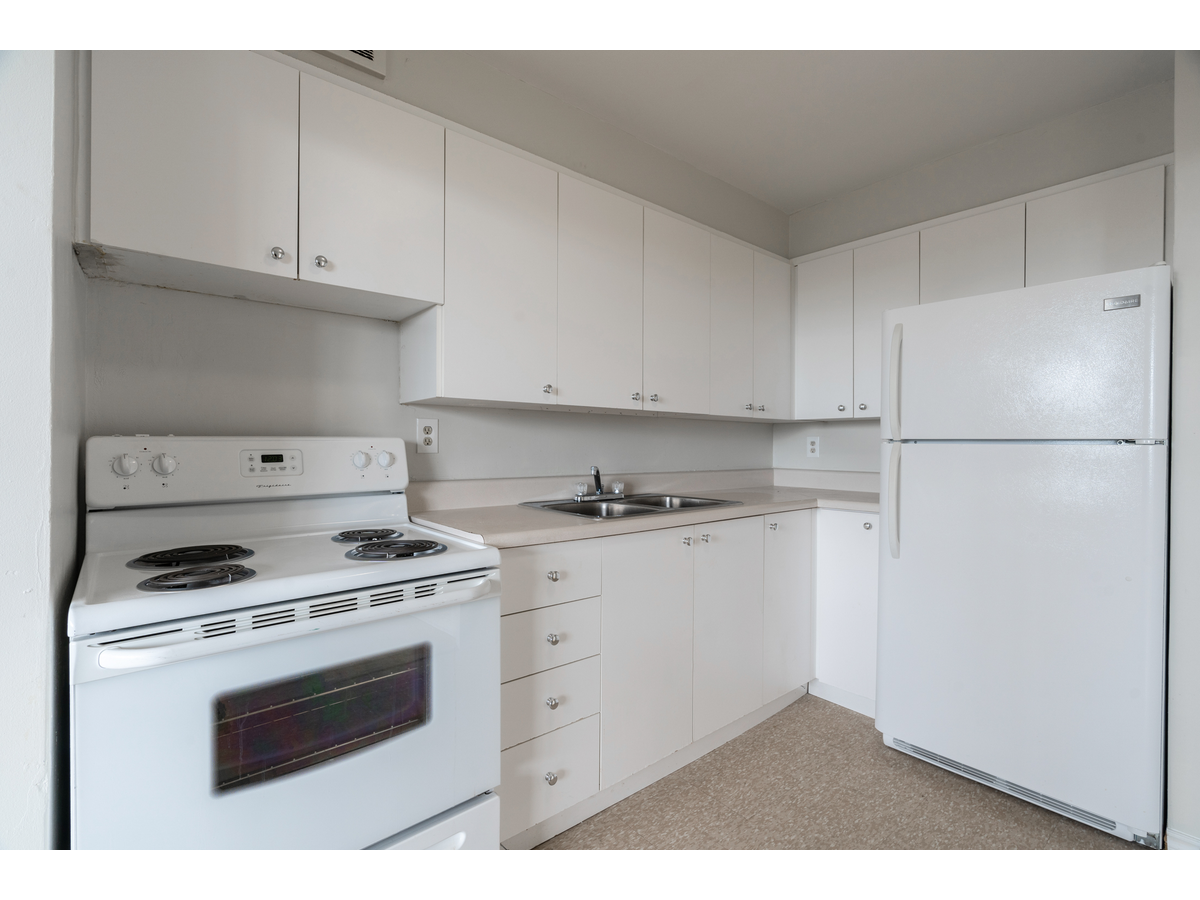 0514-310 Niska Road, Toronto, ON, M3N 2S3 - 2