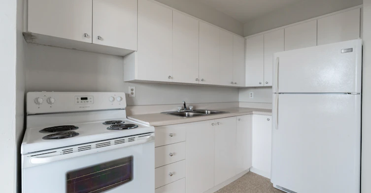 0514-310 Niska Road, Toronto, ON, M3N 2S3 - 2