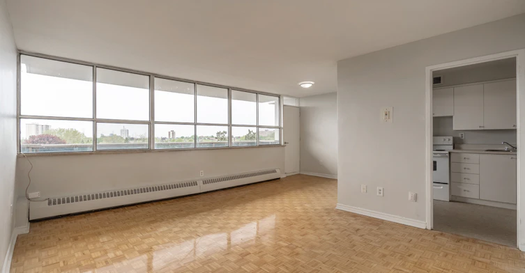 0514-310 Niska Road, Toronto, ON, M3N 2S3 - 4