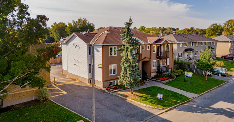 1230-02-1240 Emperor Avenue, Ottawa, ON, K1Z 8C5 - 8