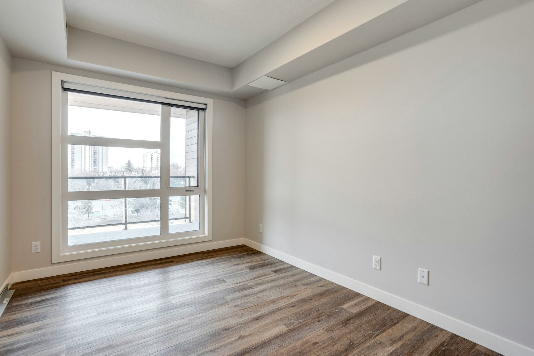 303-10119 85 Avenue NW, Edmonton, AB, T6E 2K1 - 11