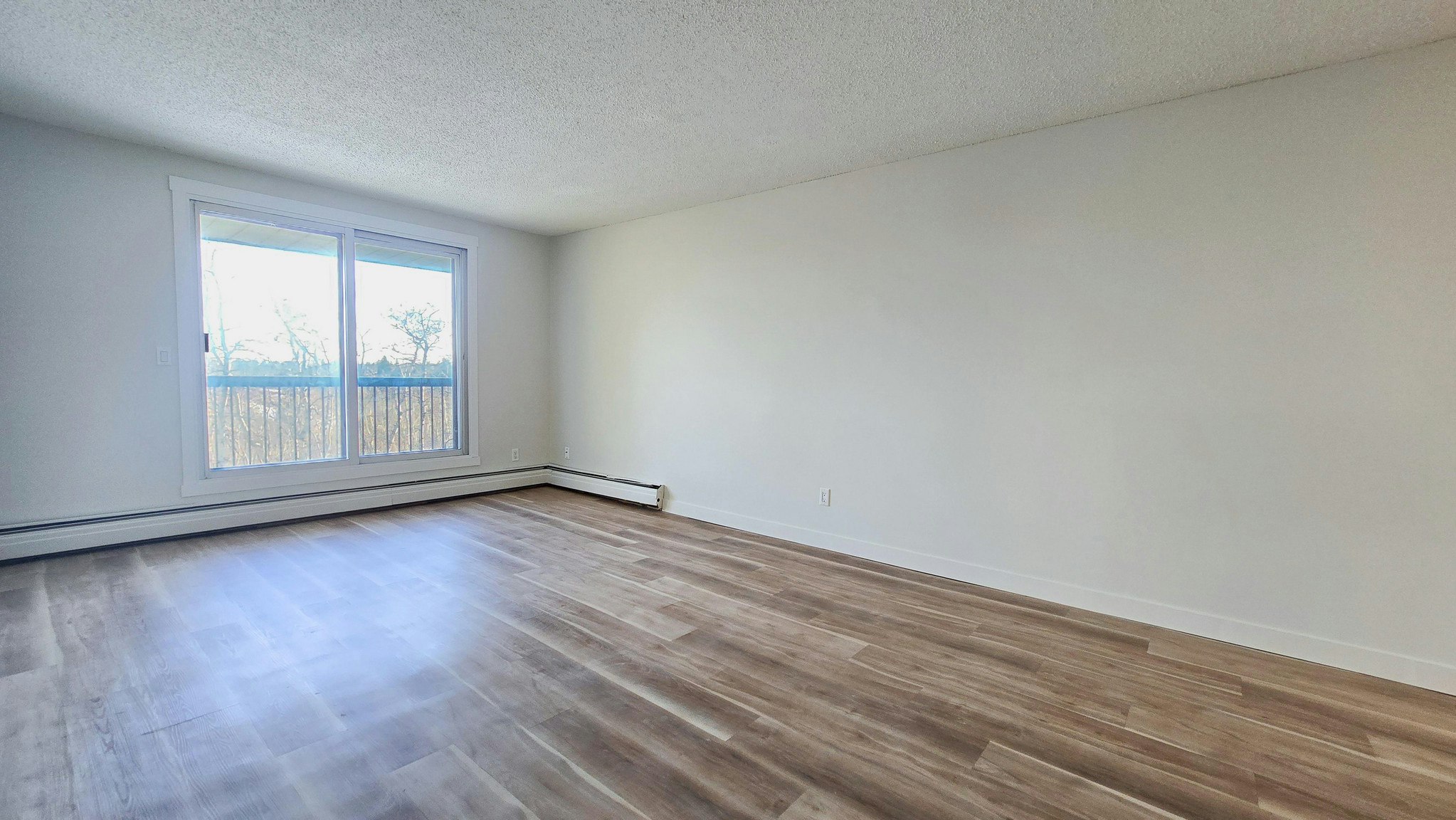 Premium-140 Harrow Circle NW, Edmonton, AB, T5A 4H7 - 5
