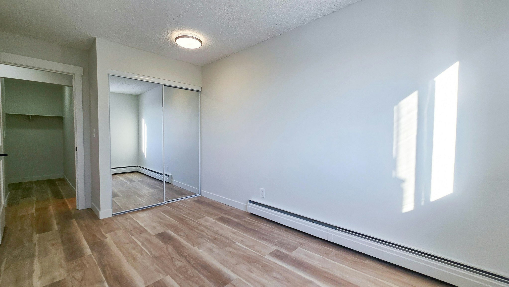 Premium-140 Harrow Circle NW, Edmonton, AB, T5A 4H7 - 11