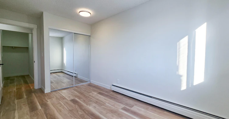 Premium-140 Harrow Circle NW, Edmonton, AB, T5A 4H7 - 11