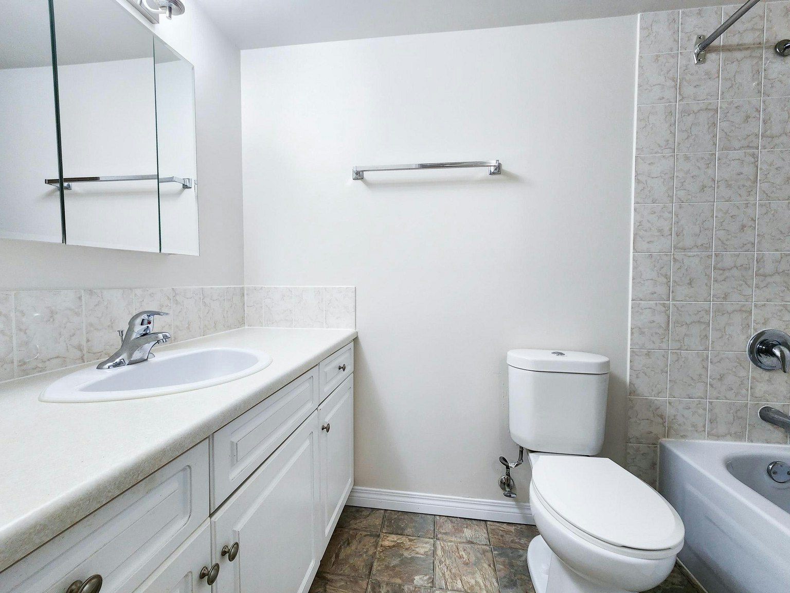 Classic-5045 Whitemud Road, Edmonton, AB, T6H 4Y7 - 7