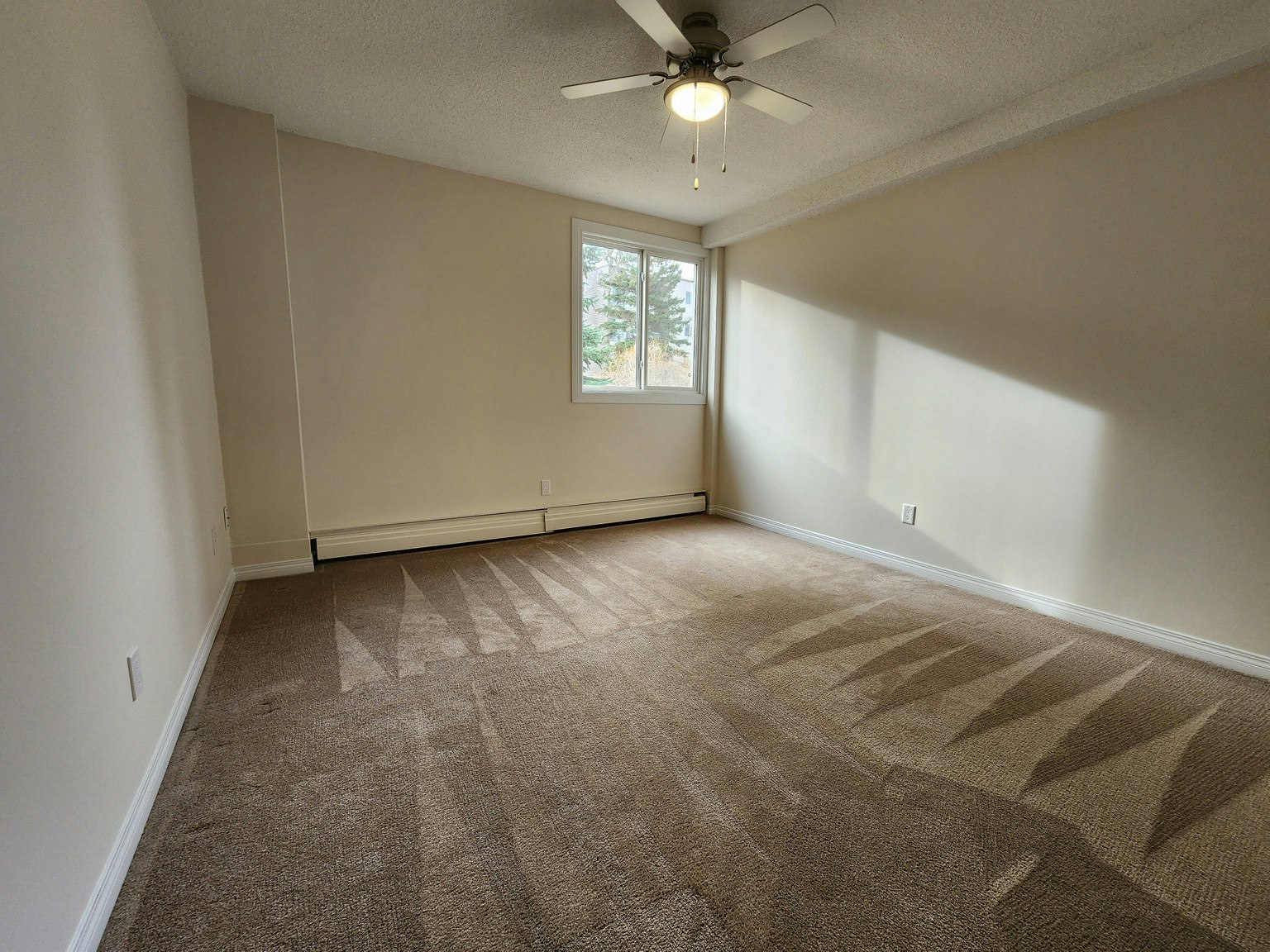 Classic-5045 Whitemud Road, Edmonton, AB, T6H 4Y7 - 5