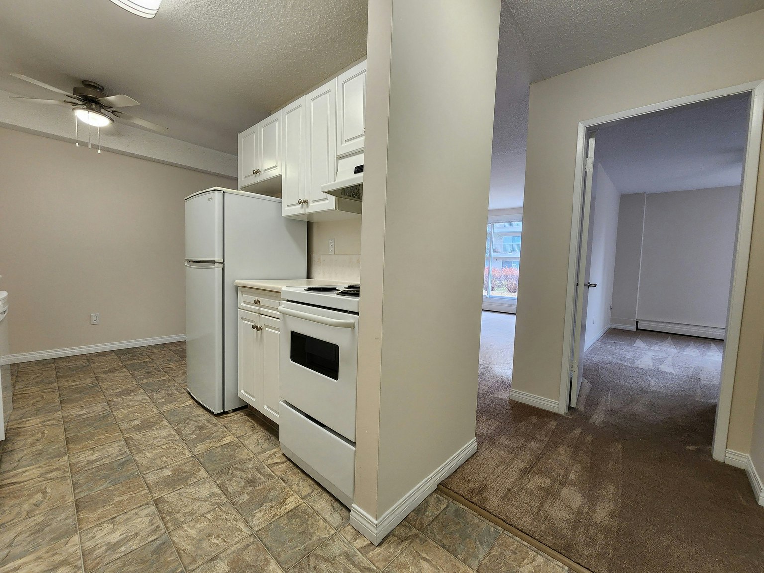 Classic-5045 Whitemud Road, Edmonton, AB, T6H 4Y7 - 3