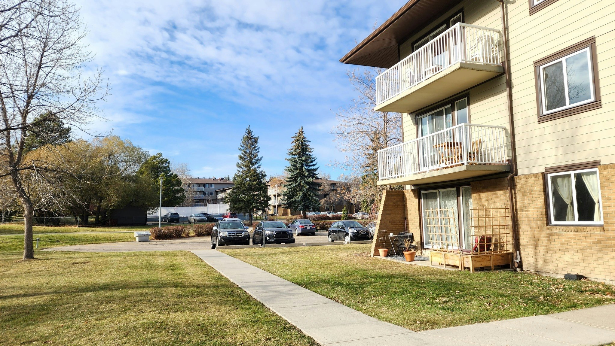 Classic-5045 Whitemud Road, Edmonton, AB, T6H 4Y7 - 9