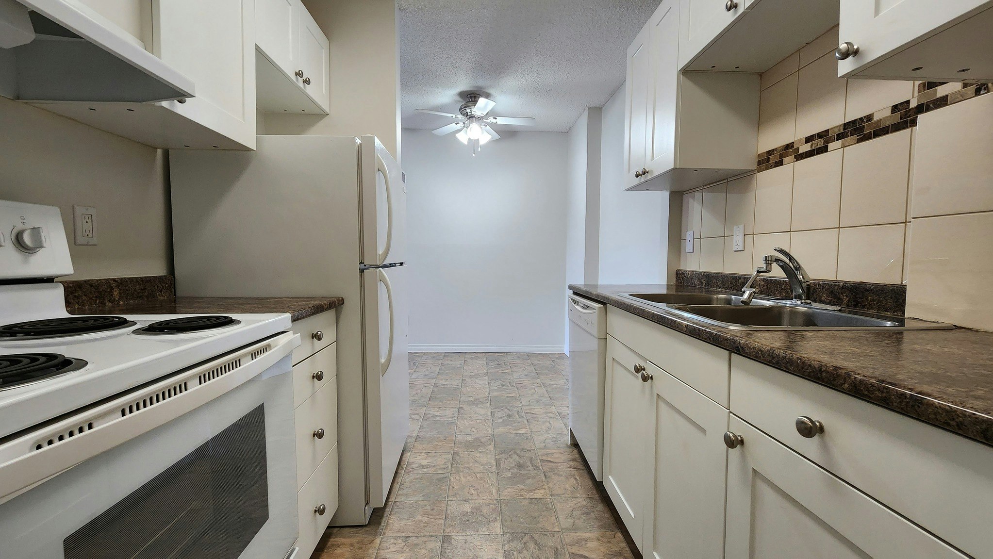 Premium-5045 Whitemud Road, Edmonton, AB, T6H 4Y7 - 9
