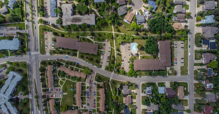 Premium-5045 Whitemud Road, Edmonton, AB, T6H 4Y7 - 3