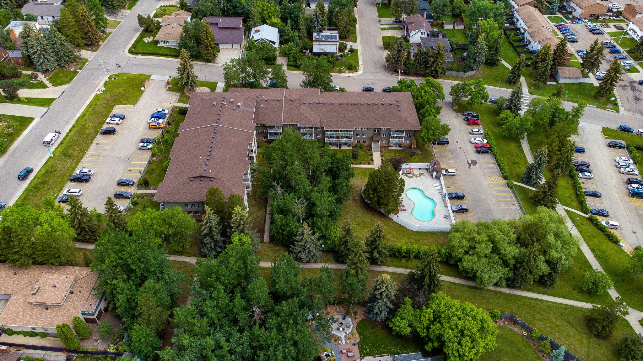 Premium-5045 Whitemud Road, Edmonton, AB, T6H 4Y7